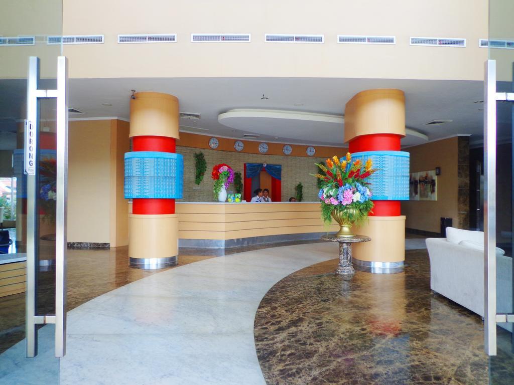 Sapadia Hotel Siantar Pematangsiantar Ngoại thất bức ảnh