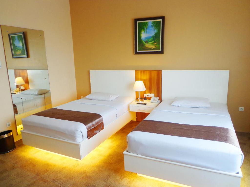 Sapadia Hotel Siantar Pematangsiantar Ngoại thất bức ảnh