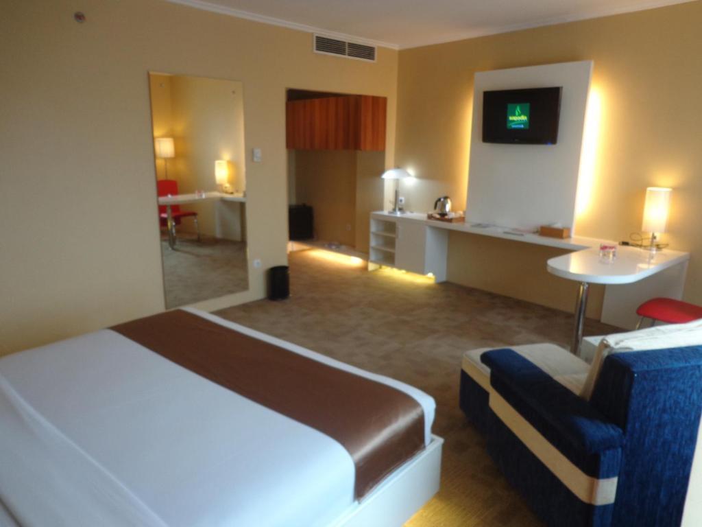 Sapadia Hotel Siantar Pematangsiantar Phòng bức ảnh